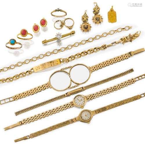 Un ensemble de bijoux, comprenant : deux montres-bracelets e...