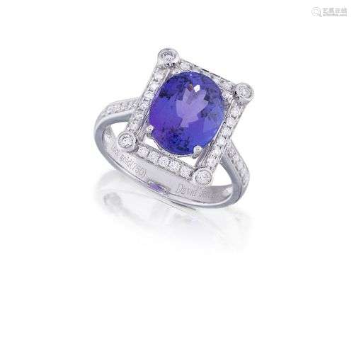 Bague en tanzanite et diamant, la tanzanite ovale, pesant ap...