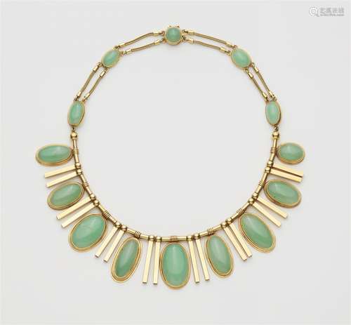 A 14k gold chrysoprase fringe necklace