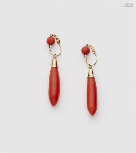 A pair of Italian 18k gold drop earrings