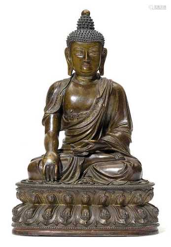 A FINE BRONZE FIGURE OF THE SEATED BUDDHA SHAKYAMUNI.