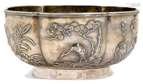 A FINE LOBED SILVER BOWL.