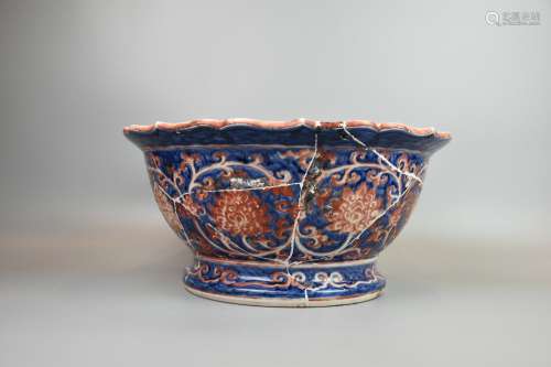 chinese copper-red glazed porcelain basin