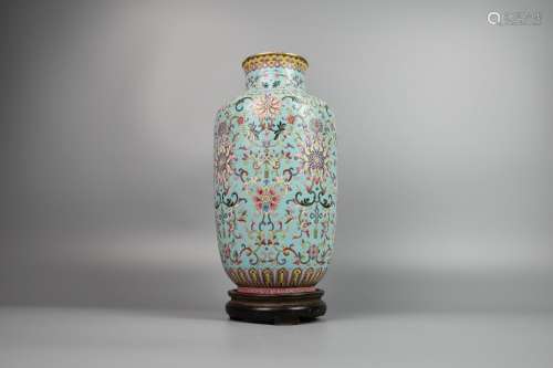 chinese famille rose porcelain lantern vase