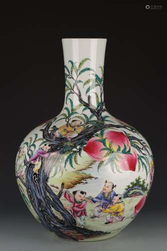 Famille Rose Celestial Ball Bottle with the Pattern of Nine ...