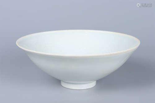 Hu Tia Kiln Bowl with the Pattern of Flowers
