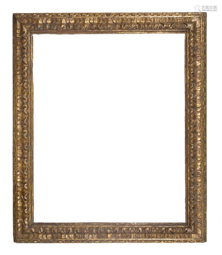 Carved and gilded wooden frame. 17th - 18th century.brCarved...