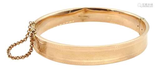 Early 20th century 9ct rose gold hinged bangle approx
