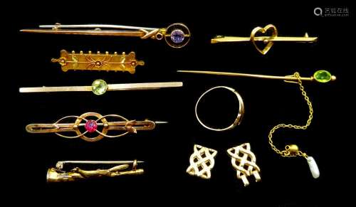 Victorian and later gold pins and brooches including 9ct gol...
