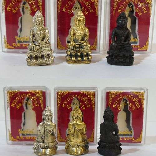 Lot de 3 amulettes représentant le Bouddha Phra Kring Lang T...
