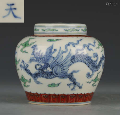 CHENGHUA MARK BLUE WHITE DOUCAI GLAZE DRAGON JAR