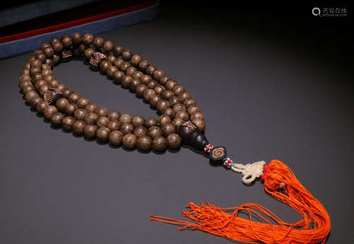 CHENXIANG WOOD CARVED NECKLACE WITH 108 BEADS