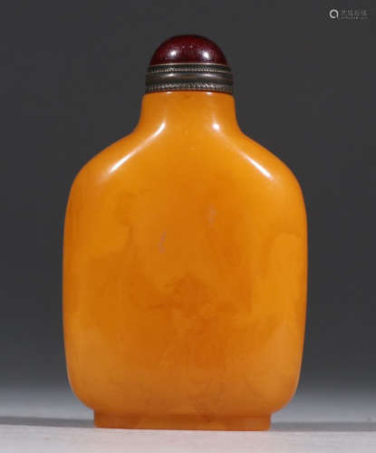 BEESWAX CARVED SNUFF BOTTLE