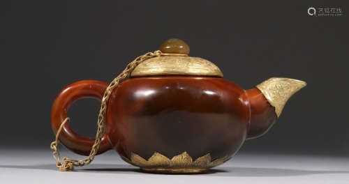RED AGATE WITH GOLD TEA POT