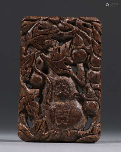 CHENXIANG WOOD CARVED HOLLOW GOURD PATTERN TABLET