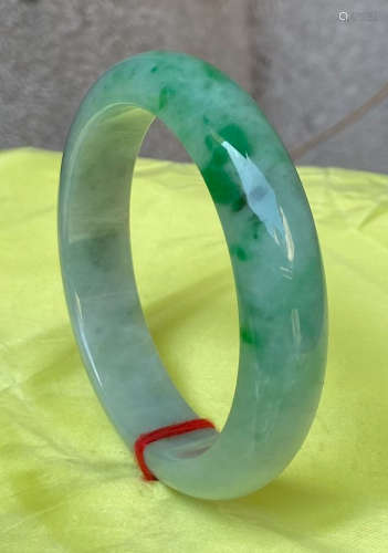 JADEITE CARVED BANGLE