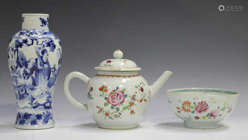 A Chinese famille rose export porcelain teapot and cover, Qi...