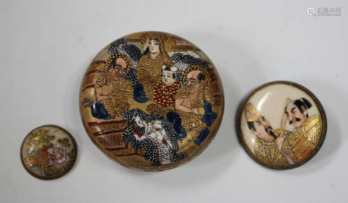 A Japanese Satsuma earthenware circular box and cover, Meiji...