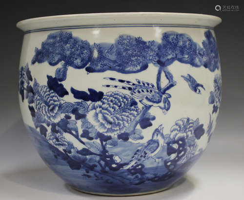 A Chinese blue and white porcelain jardinière, 19th century ...