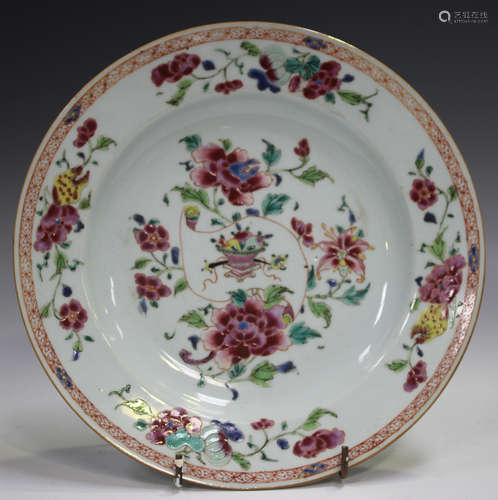 A Chinese famille rose export porcelain plate, Qianlong peri...