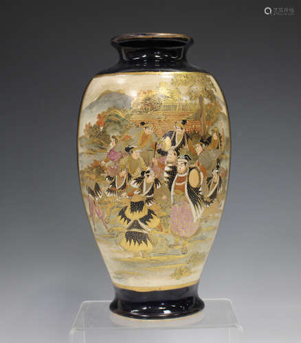 A Japanese Satsuma earthenware vase by Motodani, Meiji perio...