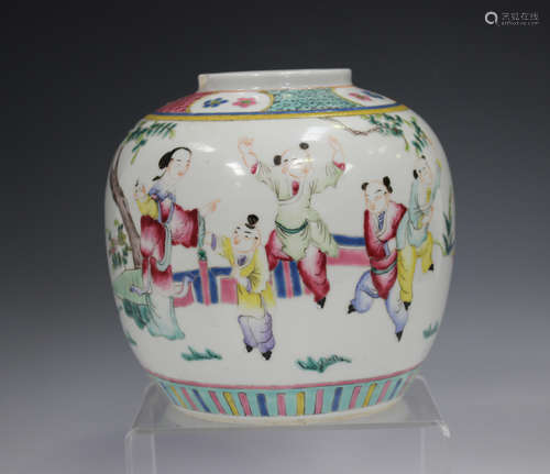 A Chinese famille rose porcelain ginger jar, mark of Qianlon...