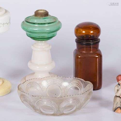 A lot with a.o. (2) opaline oil lamps, a brown glass jar, an...