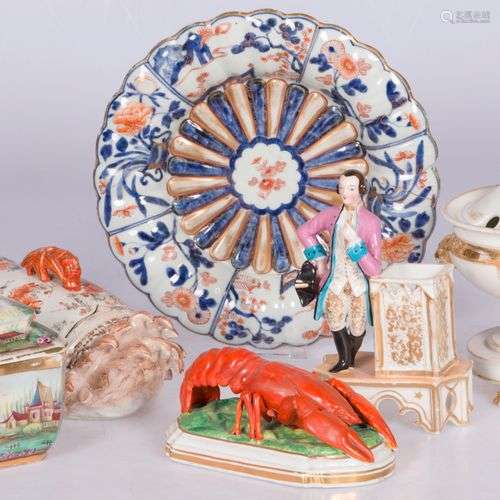 A lot of various porcelain including a pleated dish with Ima...