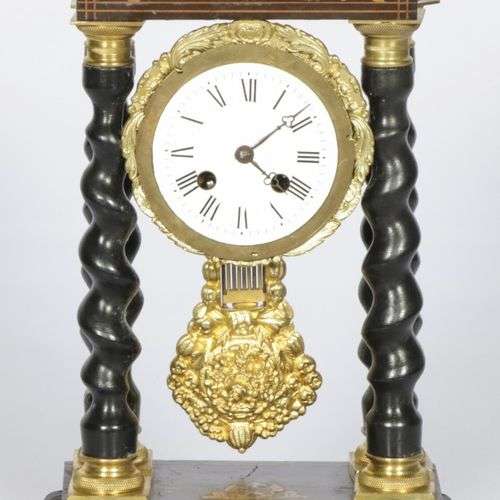 A colomn pendulum, France, 19th century.