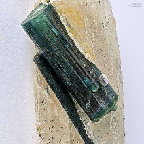 TOURMALINE INDIGOLITE BRESIL (17cm)