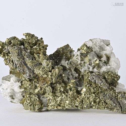 TRES BELLE CHALCOPYRITE ET QUARTZ OUM JRANE MAROC (24cm)