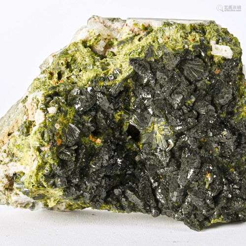 EPIDOTE IMILCHIL MAROC (13cm)