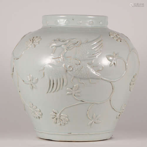 A Relief-Decorated White Glaze Phoenix Jar