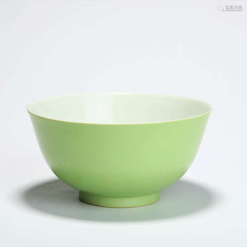 A Green-Ground Porcelain Bowl