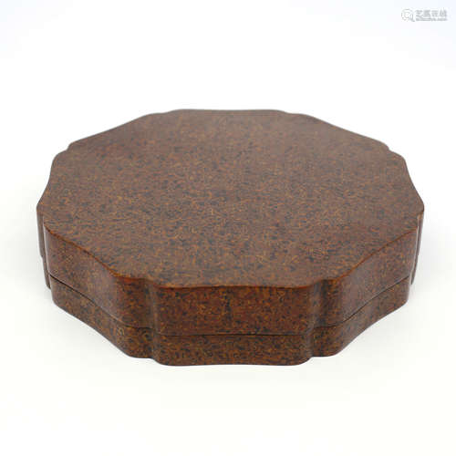 A Lacquerware Foliated-Rim Box And Cover