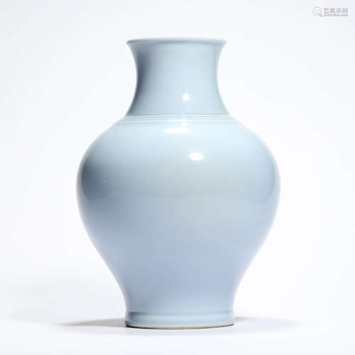 A Celadon-Glazed Globular Vase