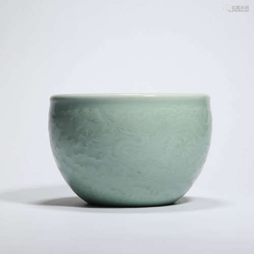 A Celadon-Glazed Drgaon Jar