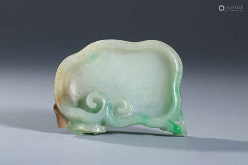 A Carved Jadeite Lingzhi-Form Brush Washer