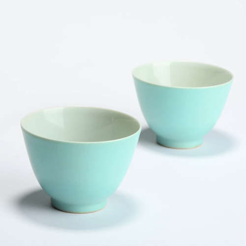 A Pair Of Blue Glaze Wine Cups