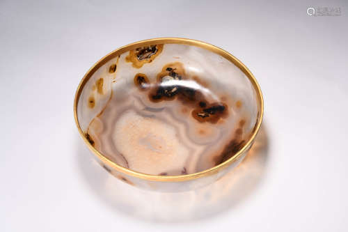 A Gilding Agate Bowl