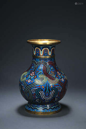 A Cloisonne Enamel Combed Knot Pattern Vase, Zun