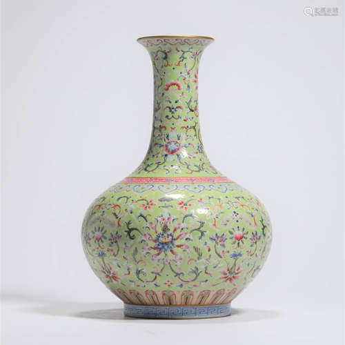 An Enameled Interlocking Lotus Globular Vase