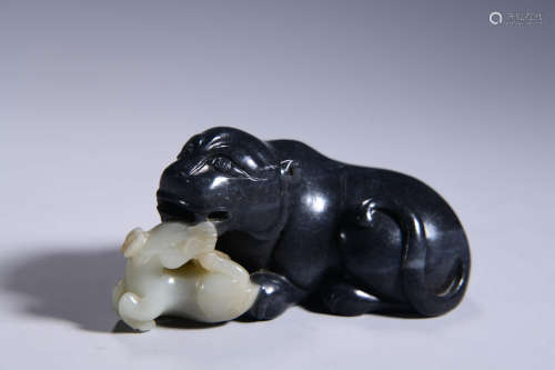 A Black And White Jade Beast Group Ornament