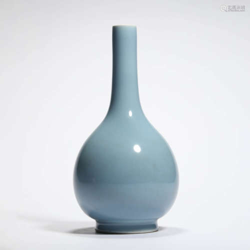 A Blue Glaze Bottle Vase