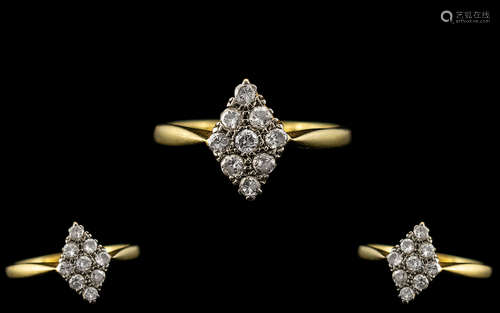 18ct Gold and Platinum Attractive Diamond Set Cluster Ring. ...