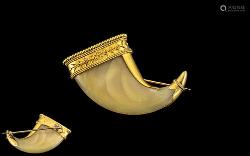 Antique Period 15ct Gold - Mounted Jade Claw Brooch. Marked ...