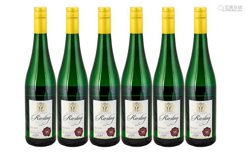 Riesling - Quality Wine 2016 ( 6 ) Bottles of Wine, Medium D...