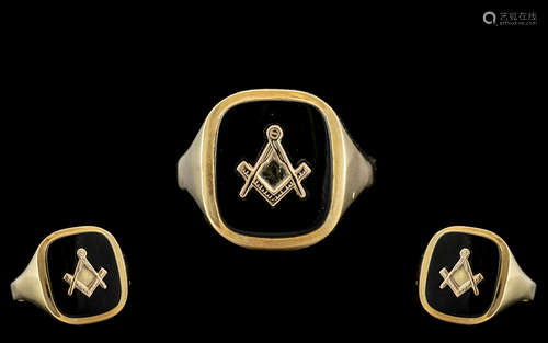 Gents 9ct Gold Masonic Ring. Fully Hallmarked for 9.375. Rin...