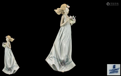 Lladro Tall and Impressive Hand Painted Porcelain Figure ' B...