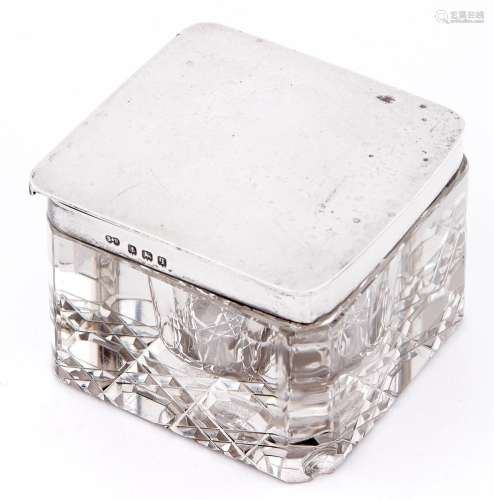 A George V silver mounted square glass inkwell, 65 x 67mm, b...